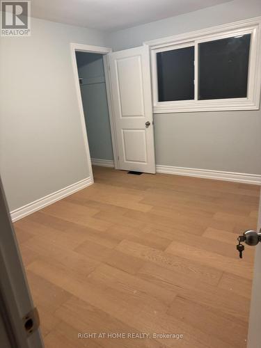 32 CONLINS ROAD E , Toronto, Ontario M1C 1C3 2