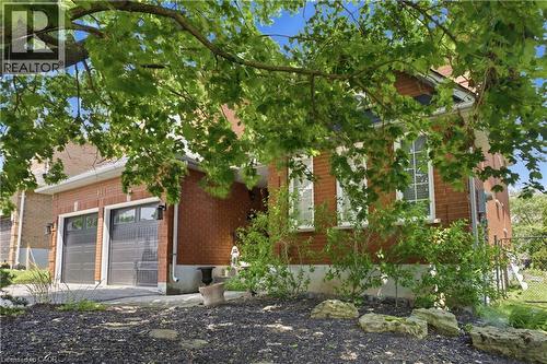 131 Huntingwood Avenue, Hamilton, ON - Outdoor