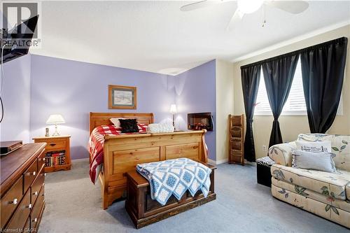 131 Huntingwood Avenue, Hamilton, ON - Indoor Photo Showing Bedroom