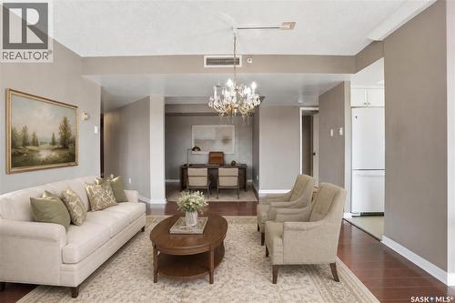 650 424 Spadina Crescent E, Saskatoon, SK - Indoor Photo Showing Living Room