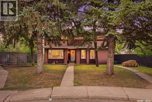 A & B 414 Gardiner Place, Saskatoon, SK - Outdoor