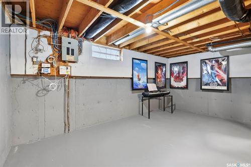 A & B 414 Gardiner Place, Saskatoon, SK - Indoor Photo Showing Basement