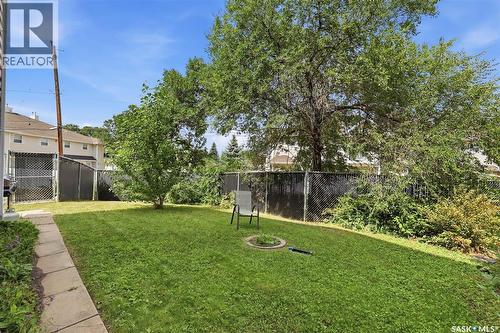 A & B 414 Gardiner Place, Saskatoon, SK - Outdoor