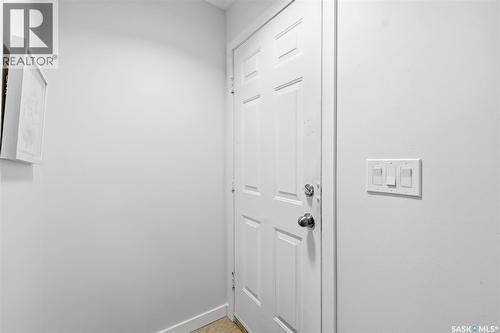 A & B 414 Gardiner Place, Saskatoon, SK - Indoor Photo Showing Other Room