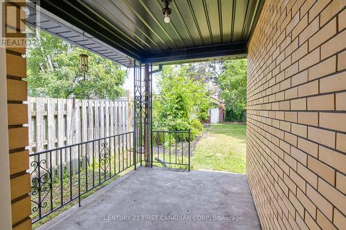 189 Eighth Avenue, Kitchener, ON - Outdoor With Exterior