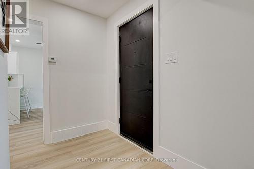 189 Eighth Avenue, Kitchener, ON - Indoor Photo Showing Other Room