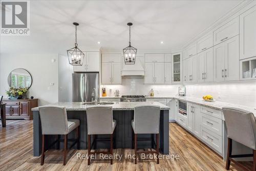 59 Trout Lane, Tiny, ON - Indoor Photo Showing Kitchen With Upgraded Kitchen