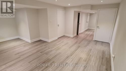 139 Carolbreen Square, Toronto, ON - Indoor Photo Showing Other Room