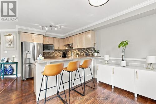 52 Wells Crescent, Whitby, ON - Indoor Photo Showing Kitchen With Stainless Steel Kitchen