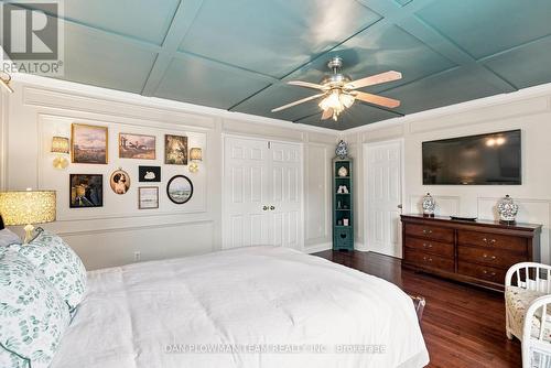 52 Wells Crescent, Whitby, ON - Indoor Photo Showing Bedroom