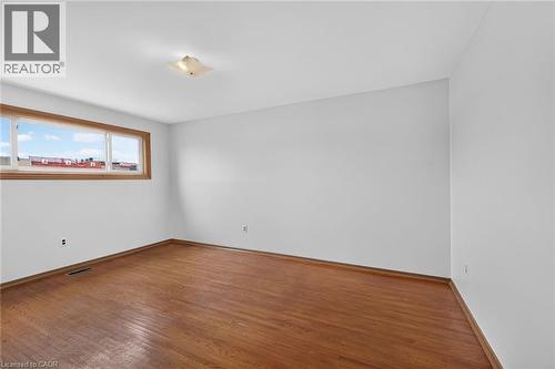 70 Bishopsgate Avenue, Hamilton, ON - Indoor Photo Showing Other Room