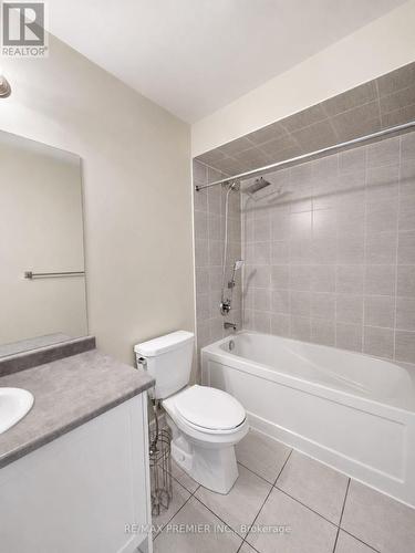 34 Arnold Crescent, New Tecumseth, ON - Indoor Photo Showing Bathroom