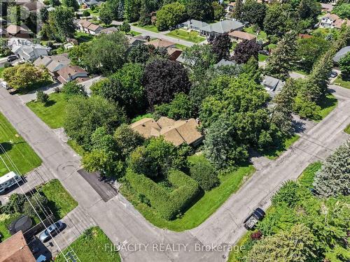 6 Malcolm Place, Ottawa, ON - Outdoor