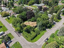 6 MALCOLM PLACE Ottawa, ON K2G 1P4