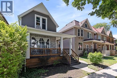 327 LINCOLN ROAD  Windsor, ON N8Y 2G6