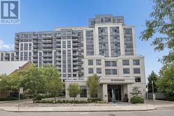 330 - 35 SARANAC BOULEVARD Toronto, ON M6A 2G4