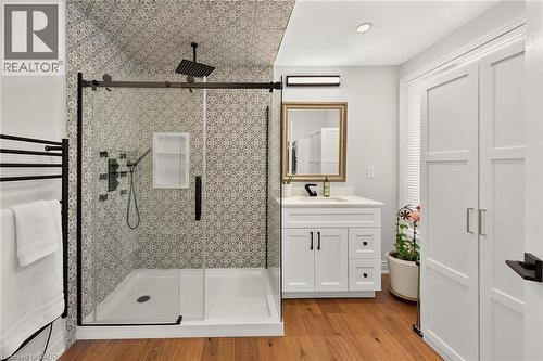 58 Unity Side Road, Caledonia, ON - Indoor Photo Showing Bathroom