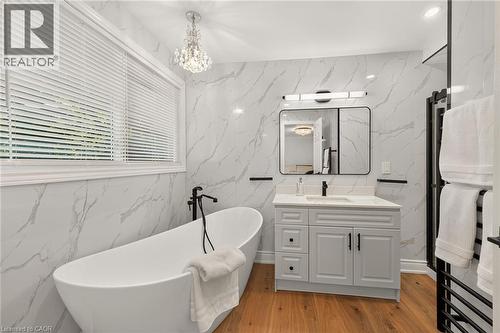 58 Unity Side Road, Caledonia, ON - Indoor Photo Showing Bathroom