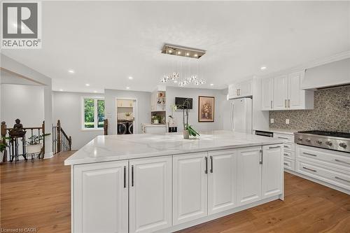 58 Unity Side Road, Caledonia, ON - Indoor Photo Showing Kitchen With Upgraded Kitchen