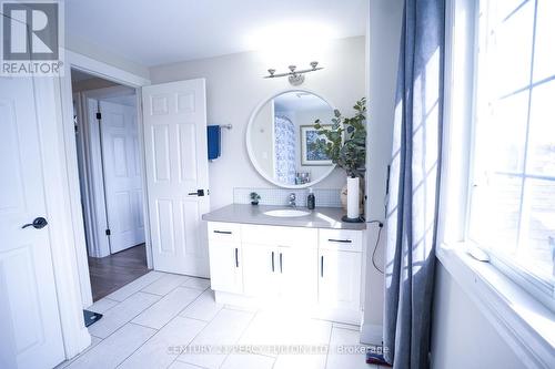 3 piece bathroom Upper Level - 333 Rosette Drive, Waterloo, ON - Indoor Photo Showing Bathroom