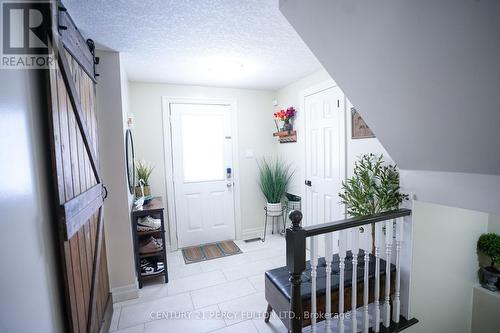 333 Rosette Drive, Waterloo, ON - Indoor Photo Showing Other Room