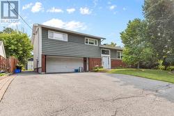 3B BIRCHWOOD DRIVE Ottawa, ON K2E 5S7