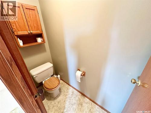 Mcdonald Acreage, Weyburn Rm No. 67, SK - Indoor
