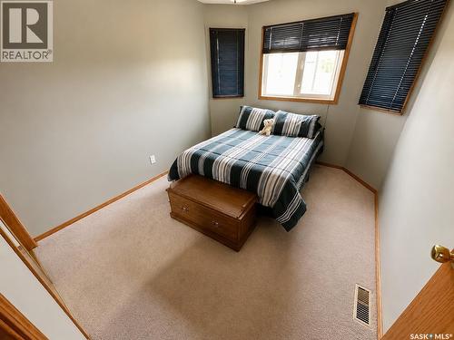 Mcdonald Acreage, Weyburn Rm No. 67, SK - Indoor Photo Showing Bedroom