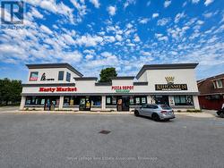 1/2 - 801 DUNDAS STREET  Woodstock, ON N4S 1G2