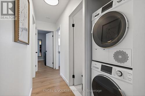 2265 Samuel Drive, Ottawa, ON - Indoor Photo Showing Laundry Room