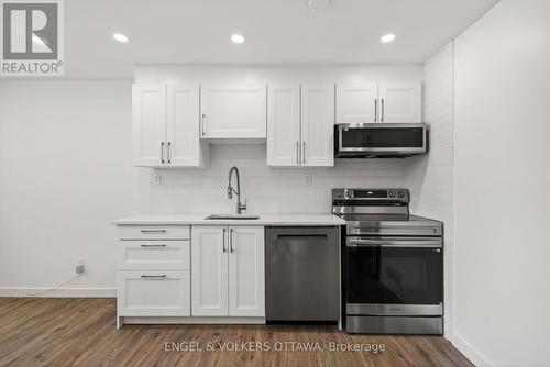 2265 Samuel Drive, Ottawa, ON - Indoor Photo Showing Kitchen With Stainless Steel Kitchen