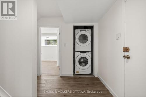 2265 Samuel Drive, Ottawa, ON - Indoor Photo Showing Laundry Room
