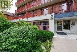 141 S CATHARINE Street S Unit# 102  Hamilton, ON L8N 2J7