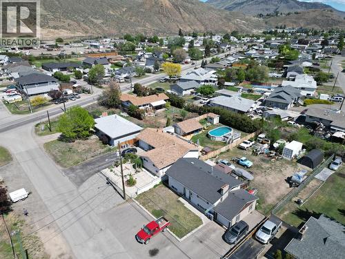 1087 LAROQUE Street  Kamloops, BC V2B 5L6
