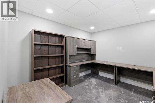 812 1St Avenue N, Warman, SK - Indoor