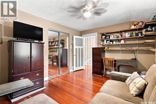 3208 Victoria Avenue, Regina, SK - Indoor
