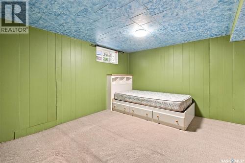 3208 Victoria Avenue, Regina, SK - Indoor Photo Showing Bedroom