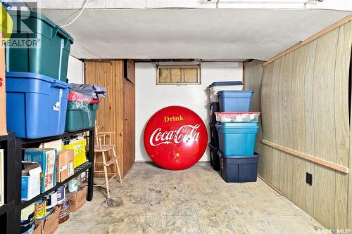 3208 Victoria Avenue, Regina, SK - Indoor