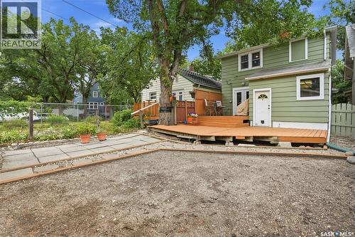 3208 Victoria Avenue, Regina, SK - Outdoor