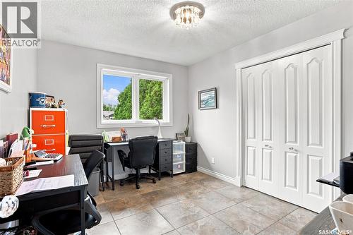223 Egnatoff Crescent, Saskatoon, SK - Indoor Photo Showing Office