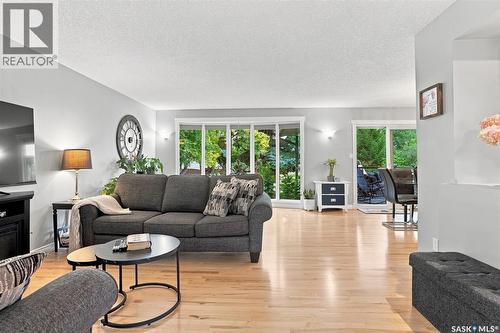 223 Egnatoff Crescent, Saskatoon, SK - Indoor Photo Showing Living Room