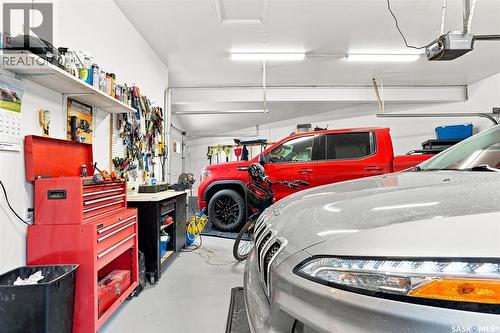 223 Egnatoff Crescent, Saskatoon, SK - Indoor Photo Showing Garage