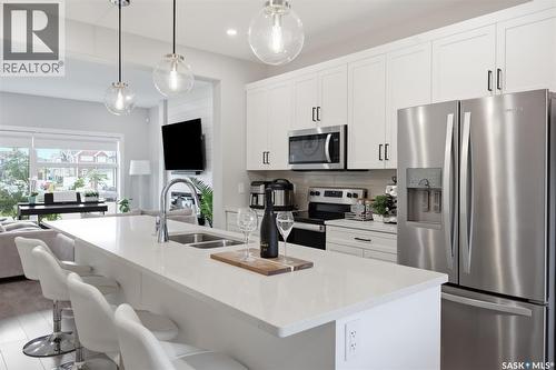 258 Brighton Boulevard, Saskatoon, SK - Indoor Photo Showing Kitchen With Double Sink With Upgraded Kitchen