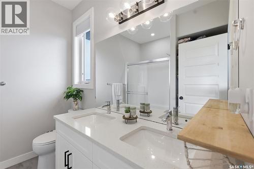258 Brighton Boulevard, Saskatoon, SK - Indoor Photo Showing Bathroom