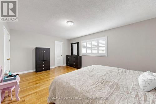 13 Boulderbrook Drive, Toronto, ON - Indoor Photo Showing Bedroom