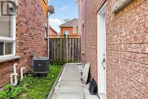13 Boulderbrook Drive, Toronto, ON - Outdoor