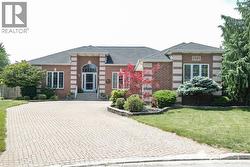 1747 CHORNOBY CRESCENT Tecumseh, ON N8N 5A1