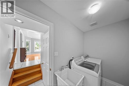 4629 Tournament, Windsor, ON - Indoor Photo Showing Laundry Room
