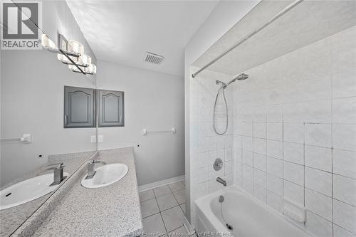 4629 Tournament, Windsor, ON - Indoor Photo Showing Bathroom