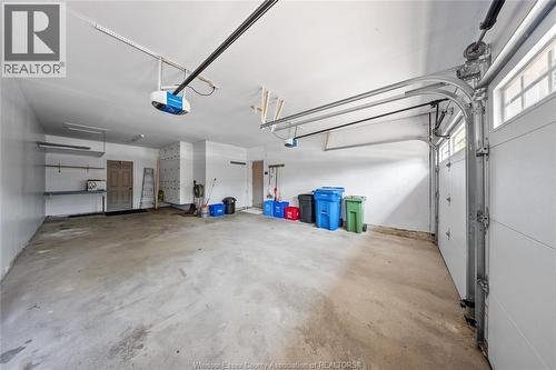 4629 Tournament, Windsor, ON - Indoor Photo Showing Garage